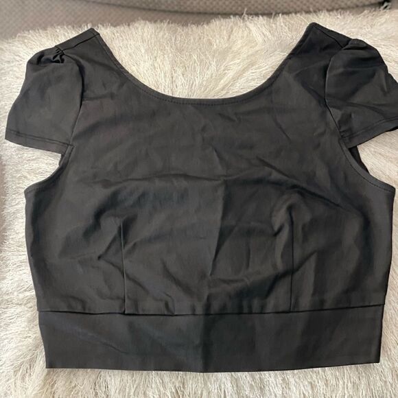 🆕Black Crop Top Bundle, L - Picture 2 of 6